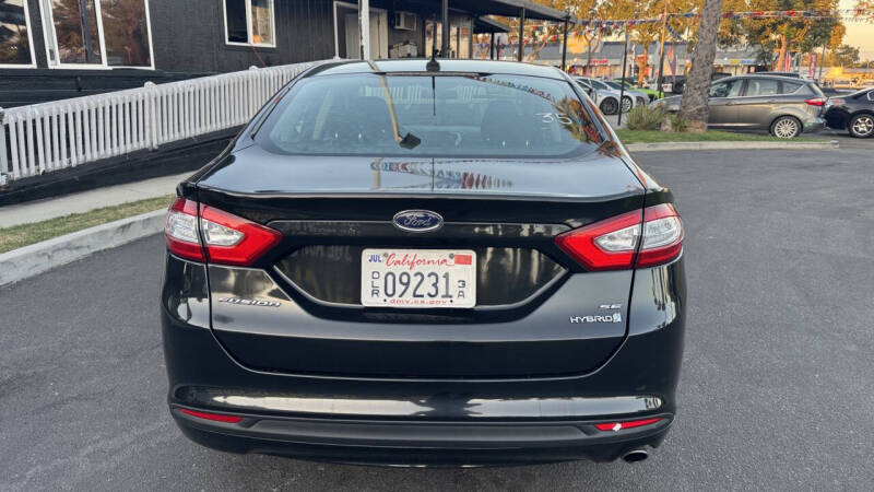 2014 Ford Fusion Hybrid SE