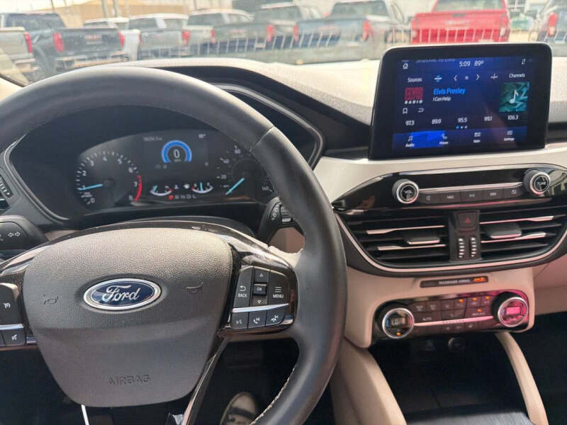 2021 Ford Escape SEL