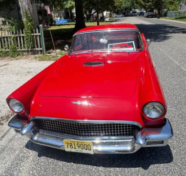 1957 Ford Thunderbird