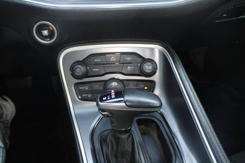 2020 Dodge Challenger SXT