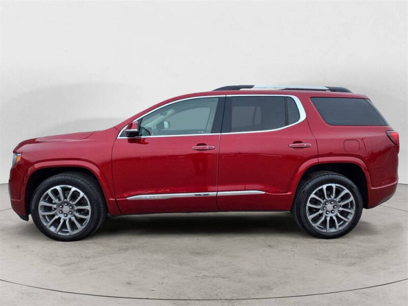 2023 GMC Acadia Denali