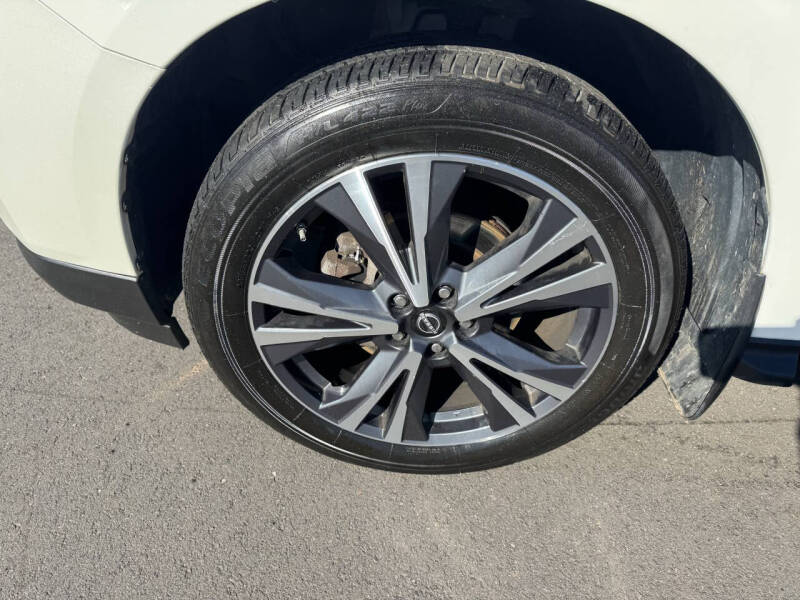 2018 Nissan Pathfinder Platinum