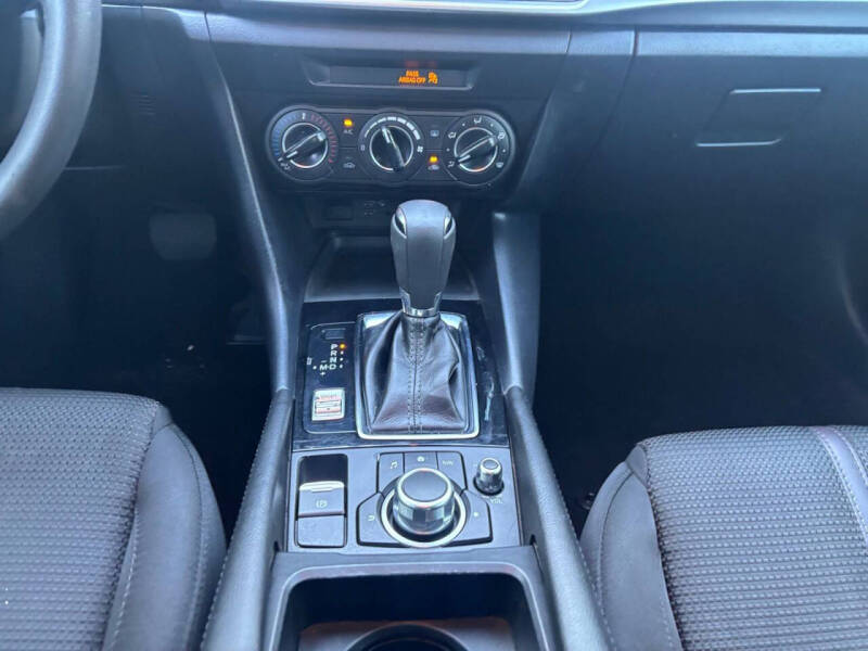 2018 Mazda MAZDA3 Sport