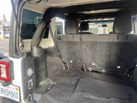 2017 Jeep Wrangler Unlimited Sport