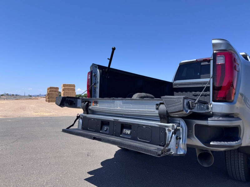 2024 GMC Sierra 3500HD Denali Ultimate