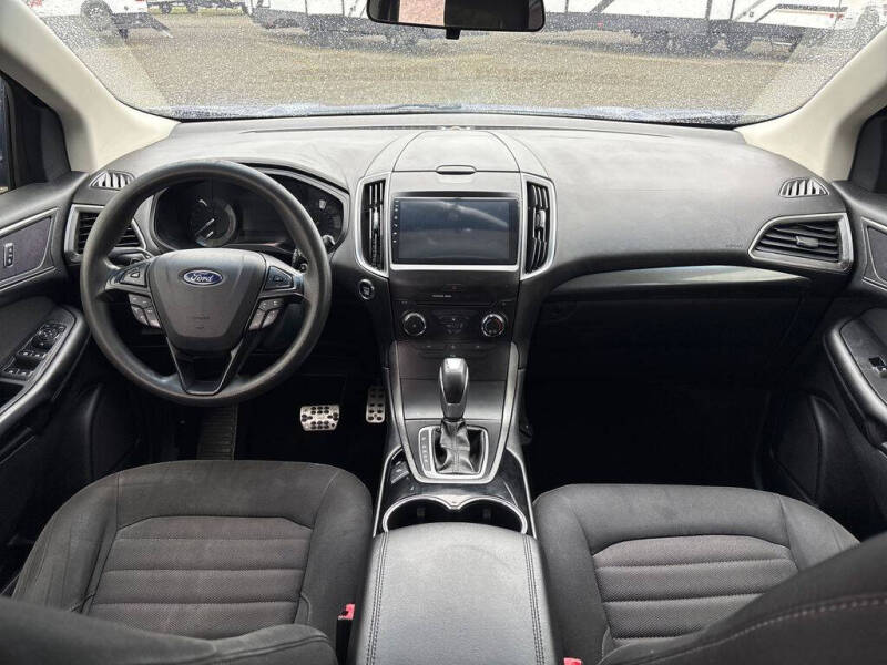2015 Ford Edge SE