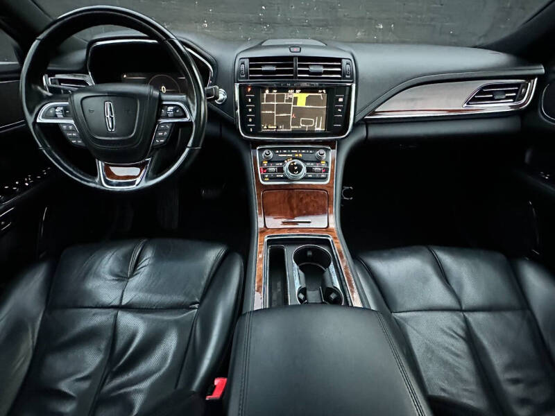 2018 Lincoln Continental Select