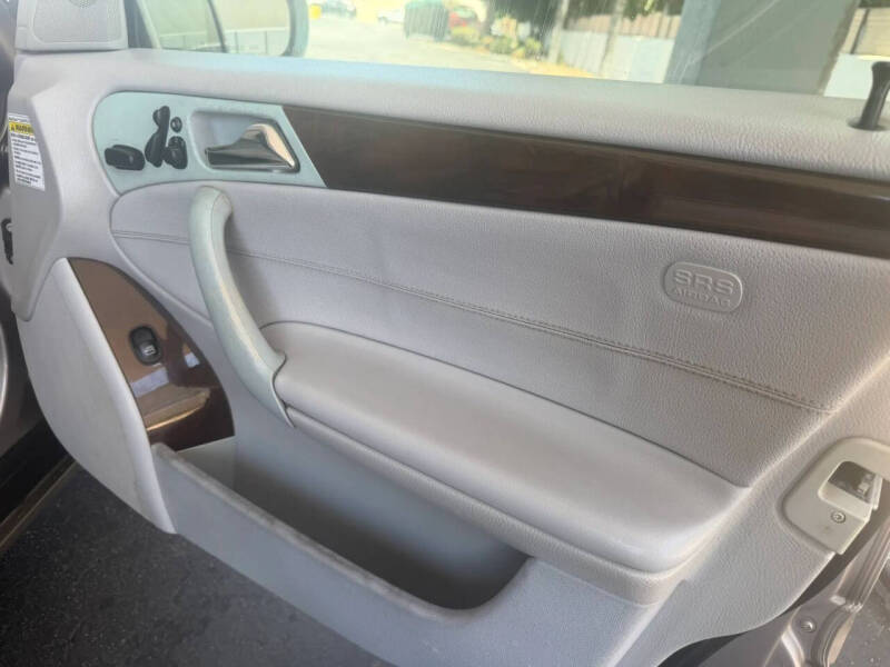 2004 Mercedes-Benz C-Class C 320