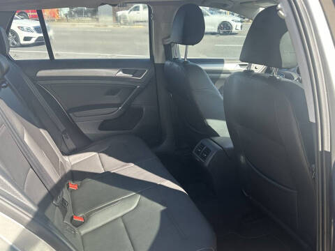 2015 Volkswagen Golf