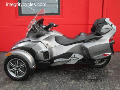 2011 Can-Am Spyder RT-S SE5