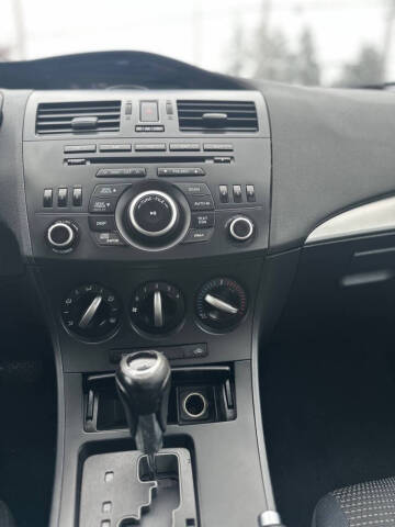 2012 Mazda MAZDA3 i Touring