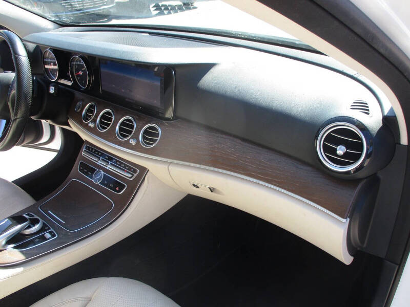 2018 Mercedes-Benz E-Class E 300