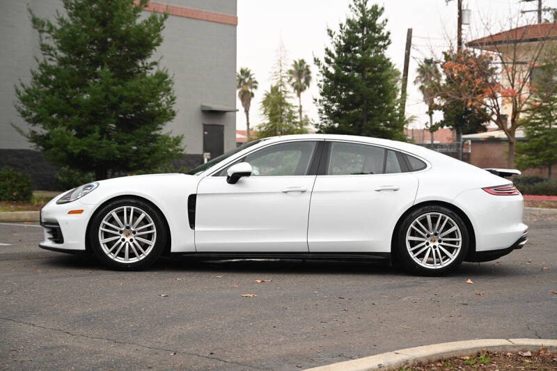 2017 Porsche Panamera 4S