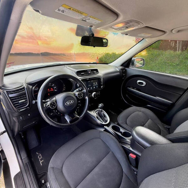 2018 Kia Soul +