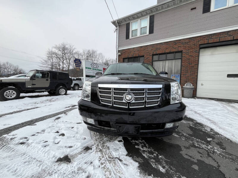 2008 Cadillac Escalade Base's photo