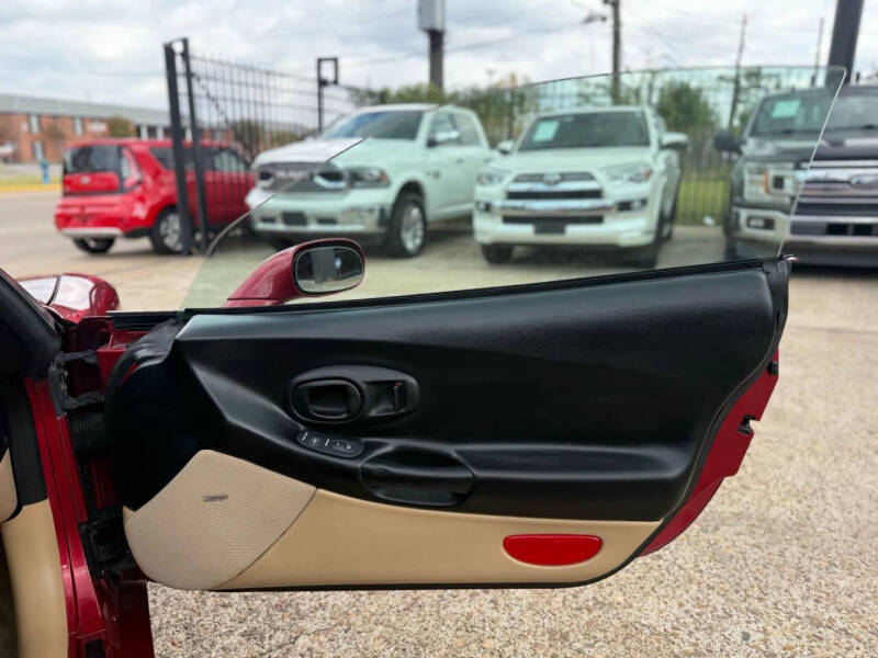 2004 Chevrolet Corvette