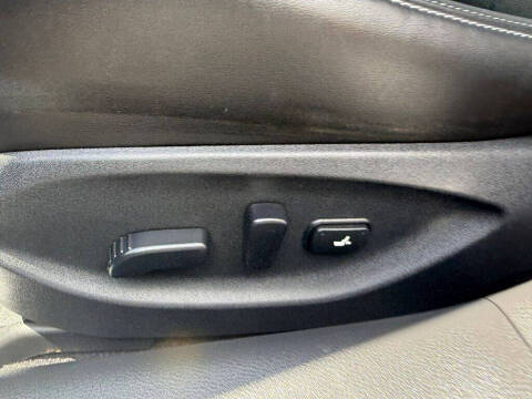 2022 Infiniti Q50 Luxe