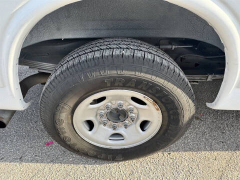 2018 Chevrolet Express LS 3500