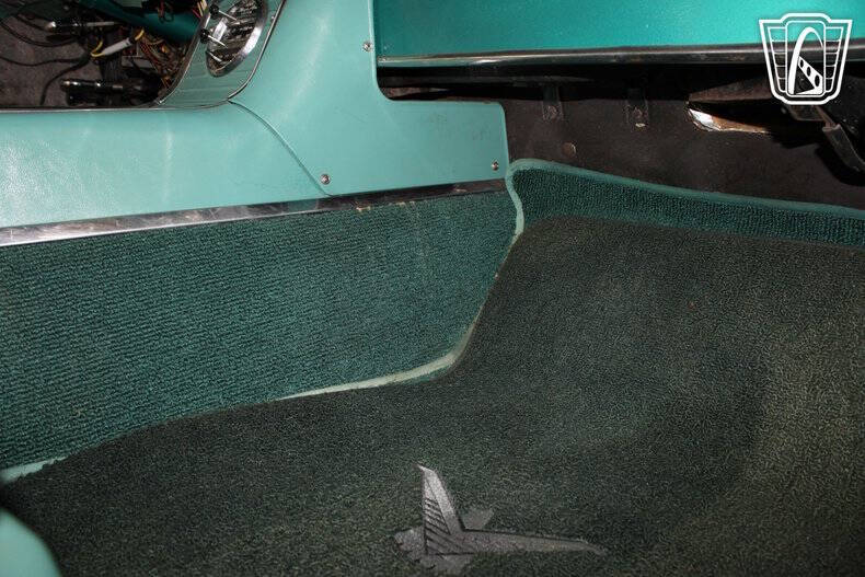 1958 Ford Thunderbird