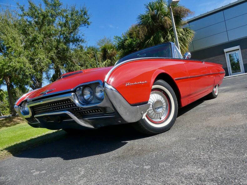 1962 Ford Thunderbird