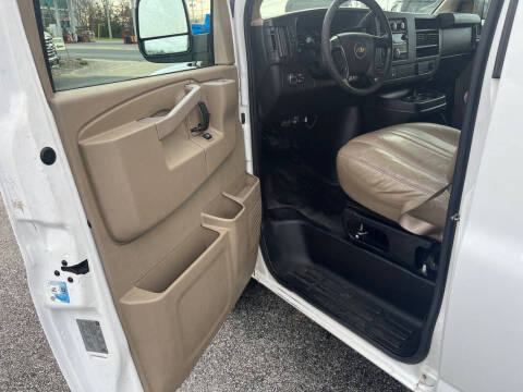 2016 Chevrolet Express 2500