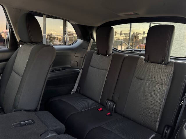 2020 Nissan Pathfinder S