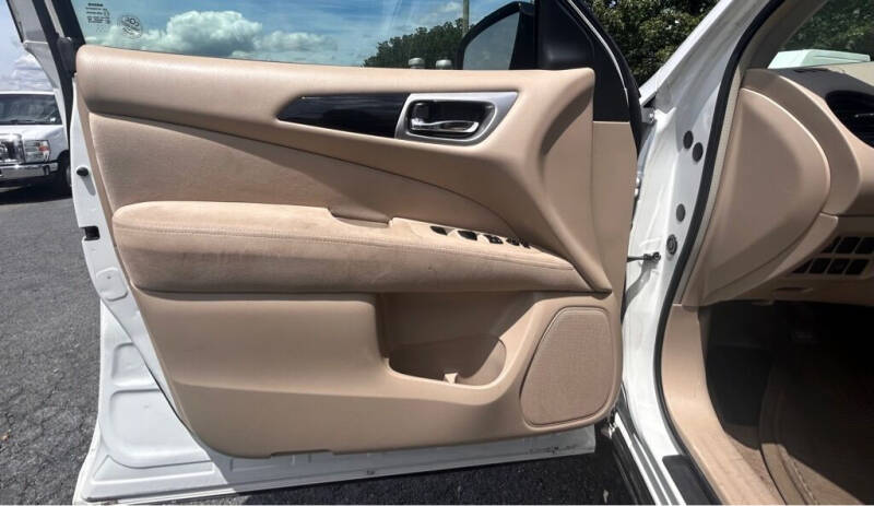 2013 Nissan Pathfinder S