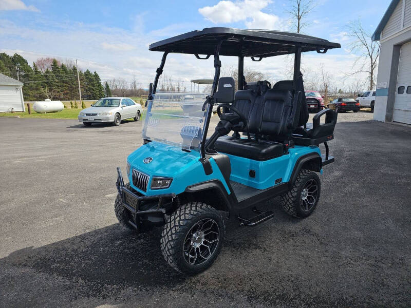 2025 Evolution Maverick 2 + 2