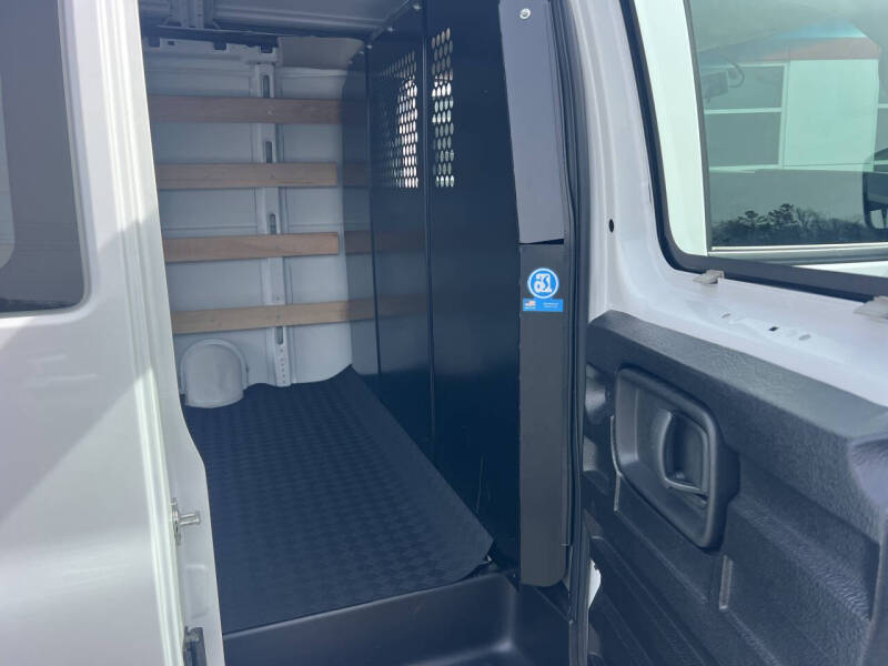 2024 GMC Savana 2500