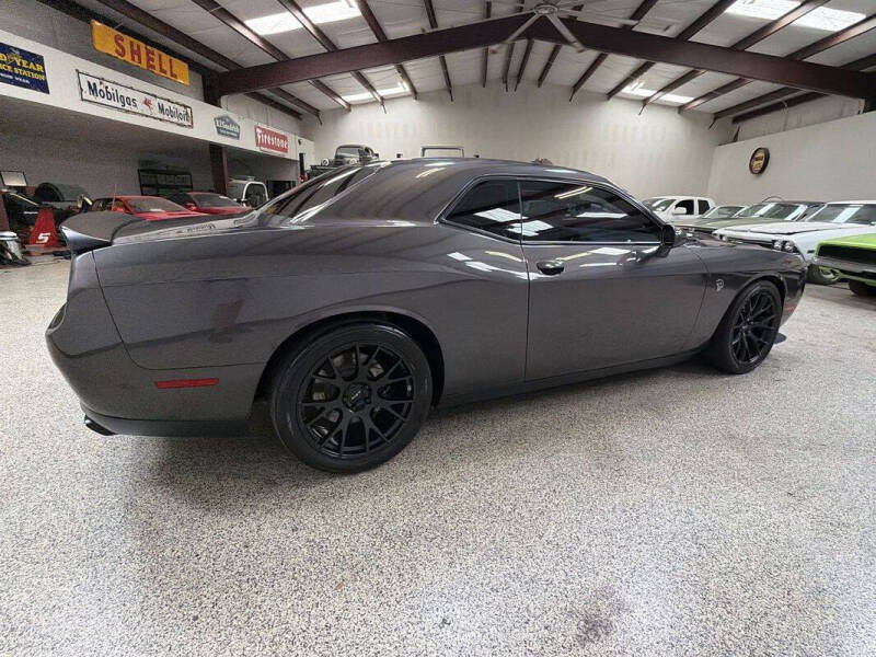 2016 Dodge Challenger SRT Hellcat