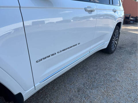 2023 Jeep Grand Cherokee L Summit Reserve