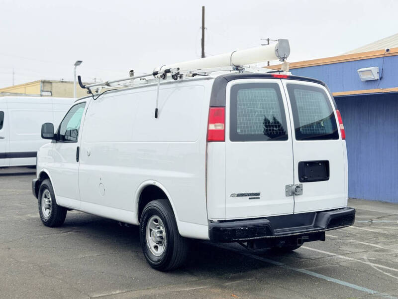 2013 Chevrolet Express 2500
