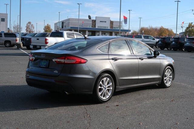 2020 Ford Fusion SE