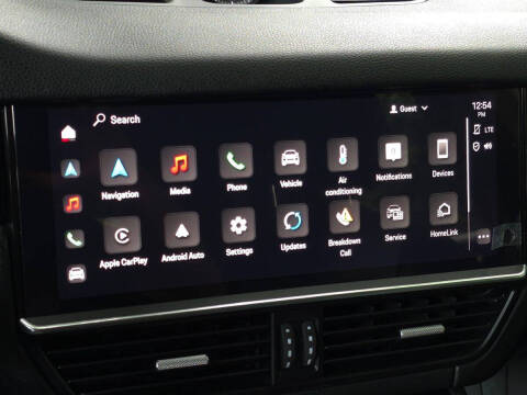 2023 Porsche Cayenne Platinum Edition