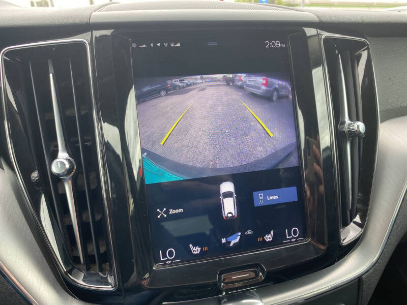 2019 Volvo XC60 T5 Momentum