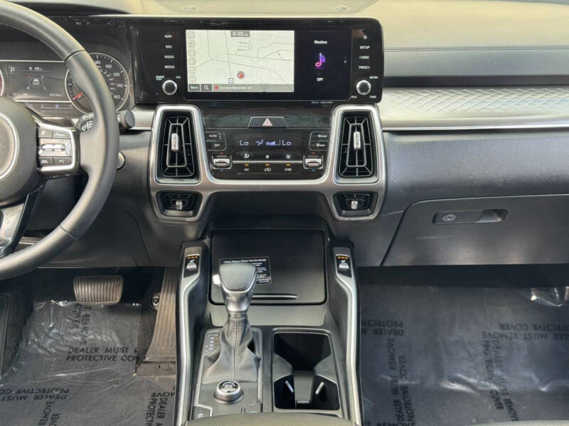 2023 Kia Sorento S
