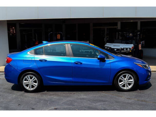 2017 Chevrolet Cruze for sale at EARL DUFF PRE-OWNED CENTER in Harriman, TN