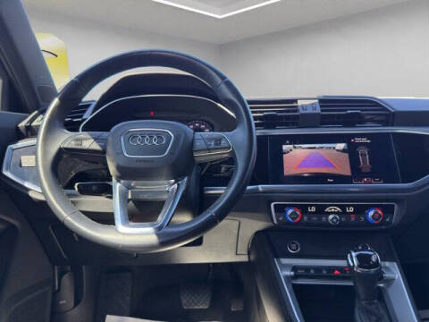 2021 Audi Q3 quattro S line Premium 45 TFSI