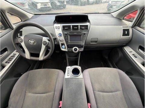 2012 Toyota Prius v