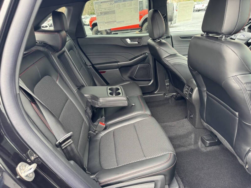 2025 Ford Escape ST-Line Select