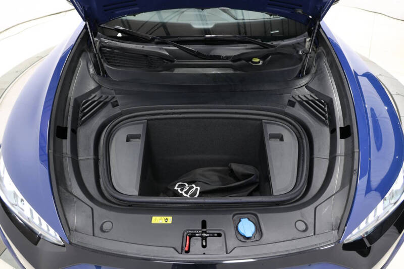 2024 Audi e-tron GT quattro Premium Plus