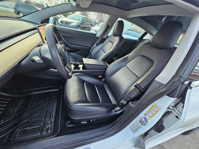 2020 Tesla Model 3 Standard Range Plus