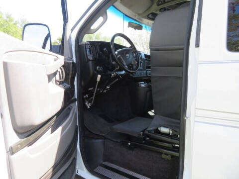 2017 Chevrolet Express 2500