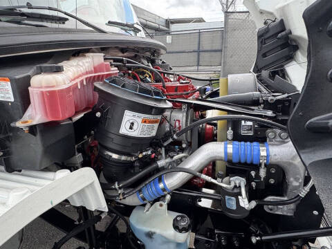 2019 Freightliner M2 106