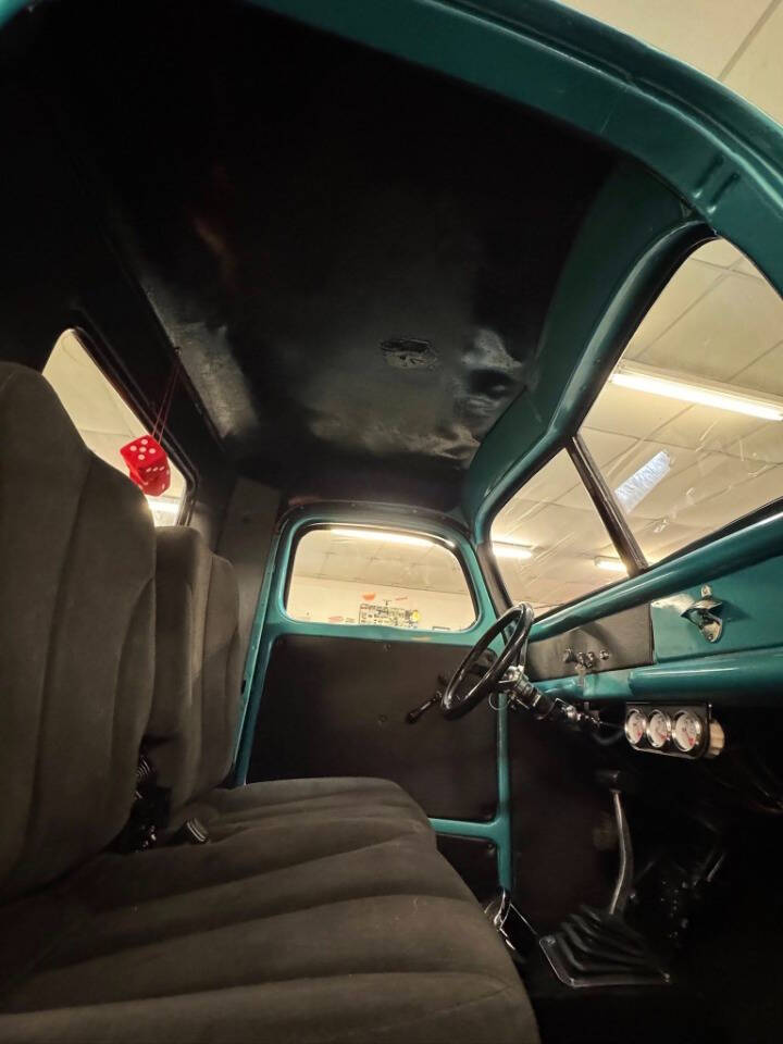 1940 Ford F-100 33