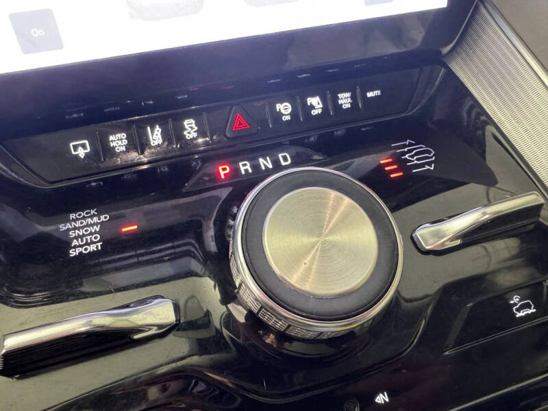 2023 Jeep Grand Wagoneer