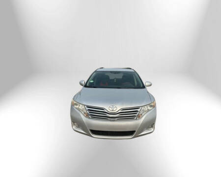 2009 Toyota Venza for sale at R&R Car Company in Mount Clemens MI