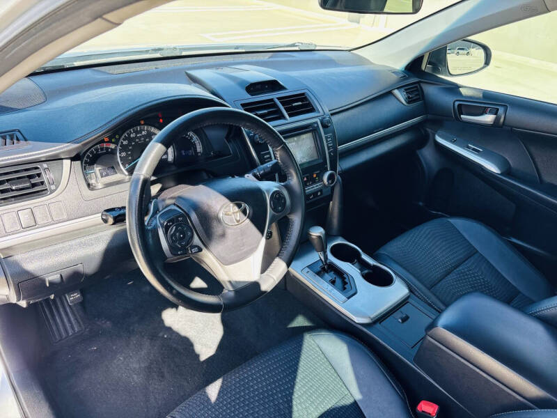 2014 Toyota Camry SE