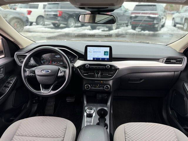 2020 Ford Escape SE