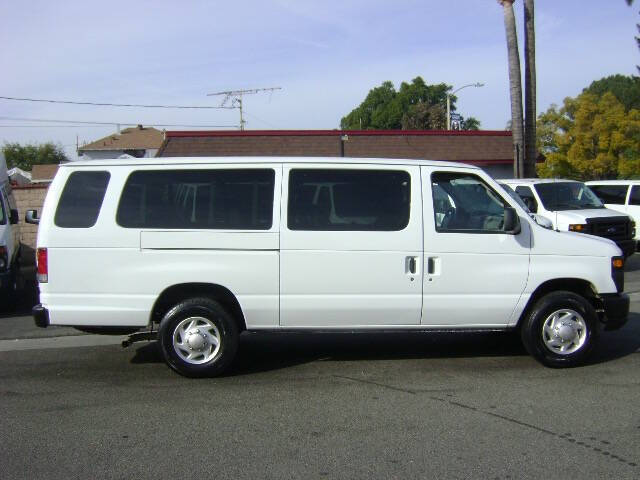 2014 Ford E-Series E-350 SD XL